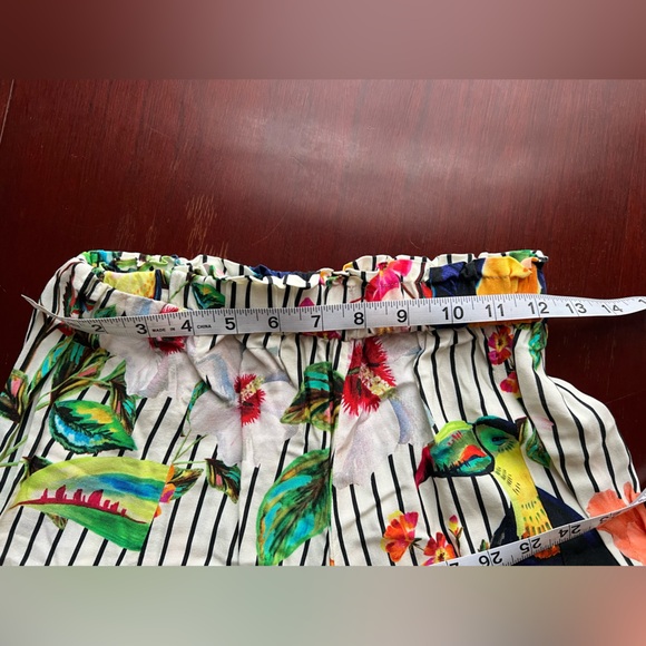 FARM Rio patterned pants, size small - Picture 4 of 6